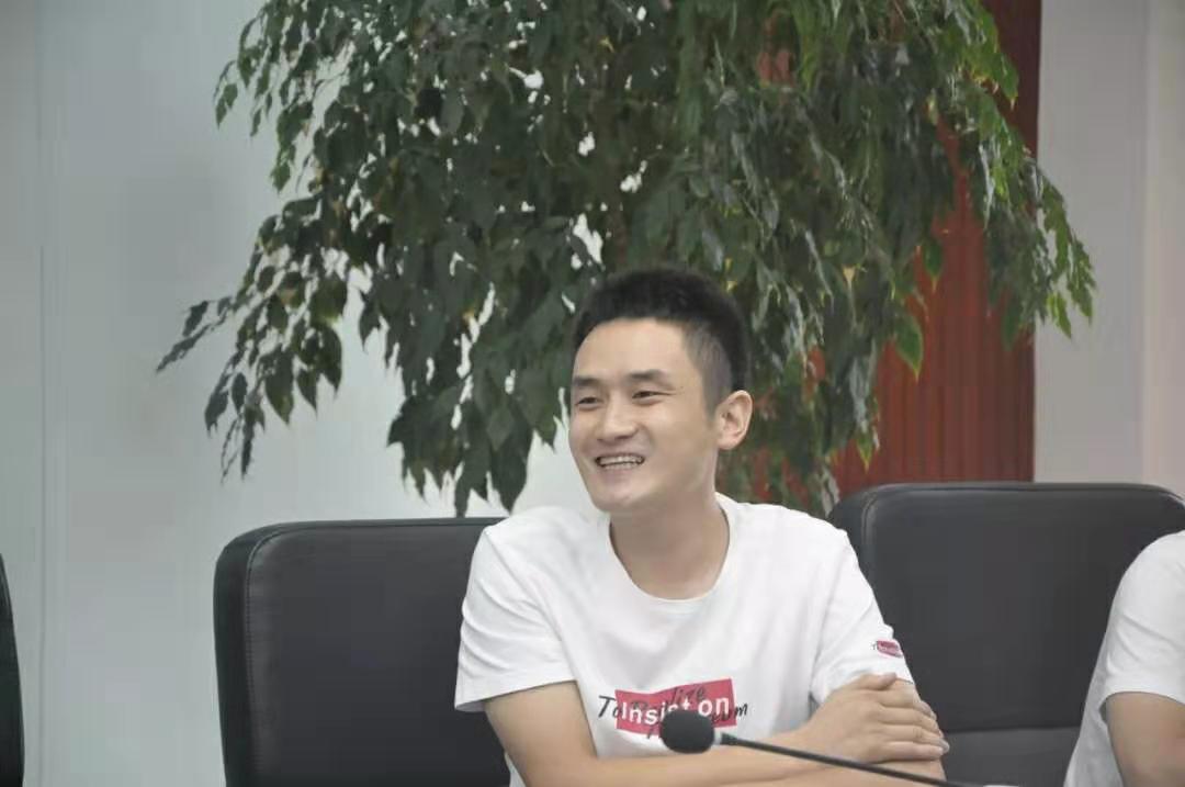 15685998083248895D22.jpg 93d6503411b41016931b27b80d1a2eb.jpg