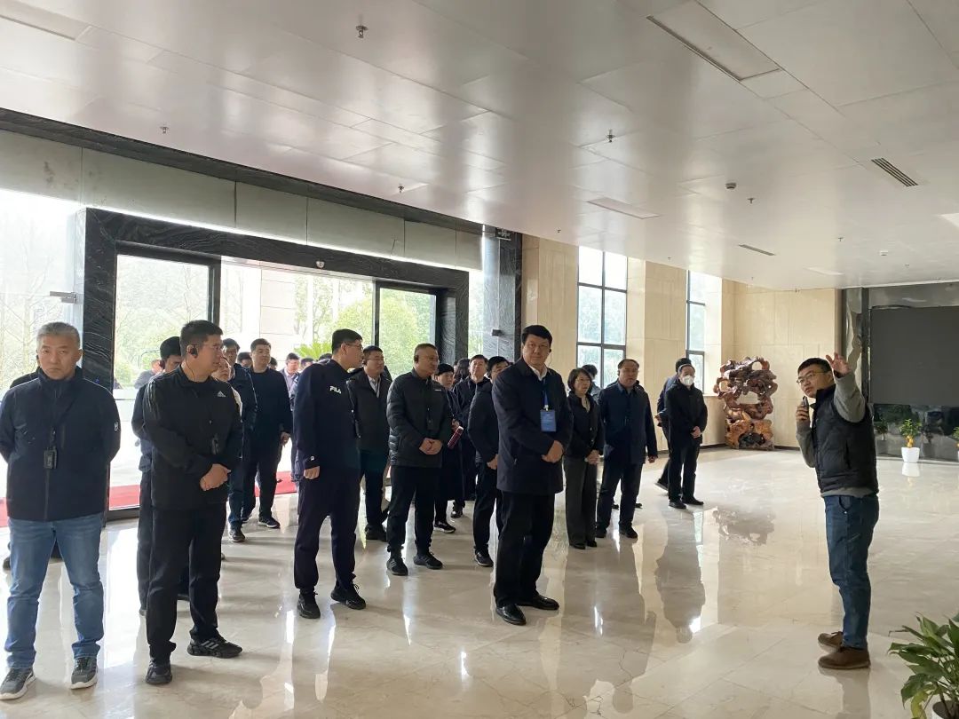 1677468123609373pDB2.jpg 640.jpg